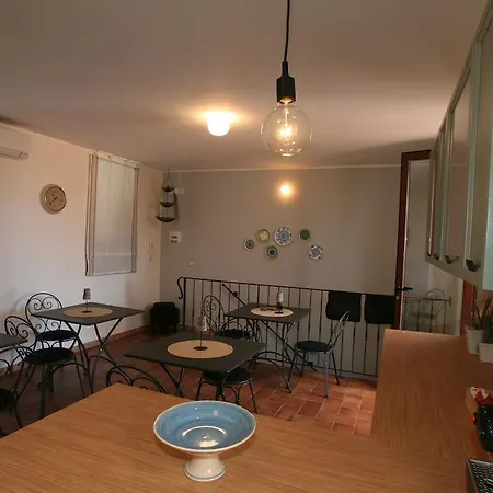 Casa Levante Oliveri